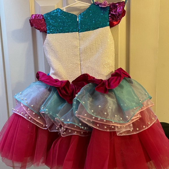 Dress - Picture 6 of 8